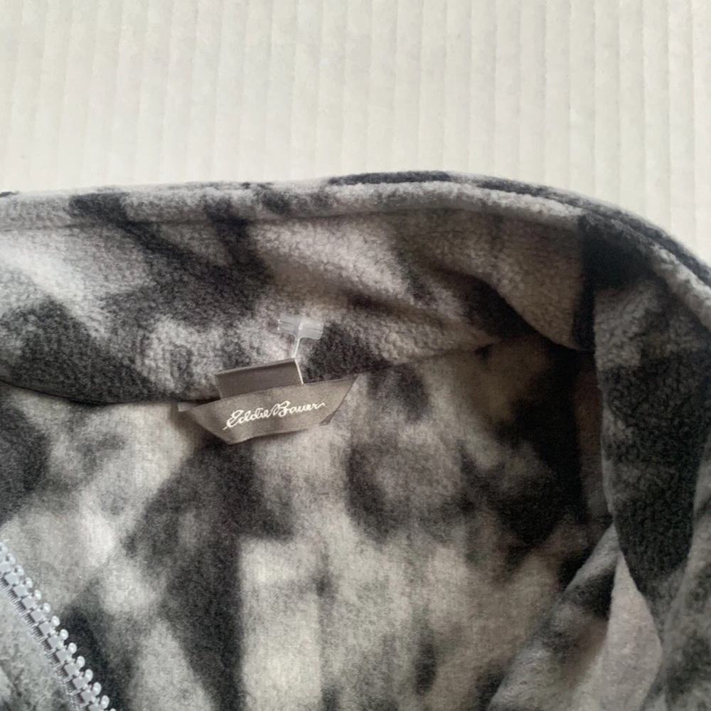 Eddie Bauer Kids M (10/12) Black and Grey Fleece  Full Zip Jacket - Picture 2 of 3
